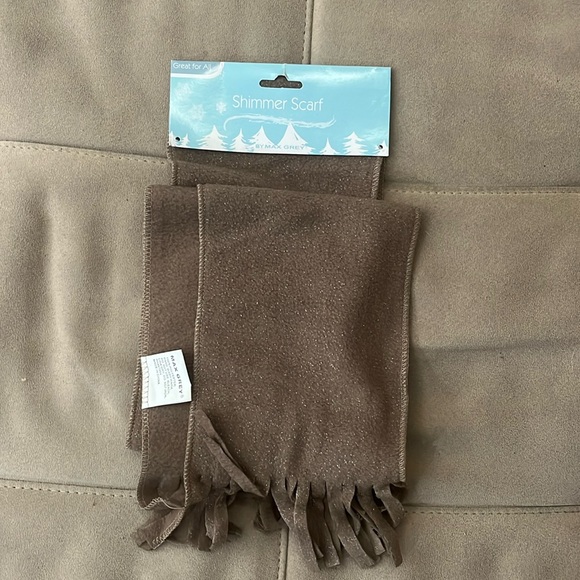 Shimmer, Shimmer, Shimmer in the Max Grey Brown Shimmer Scarf - Picture 1 of 2